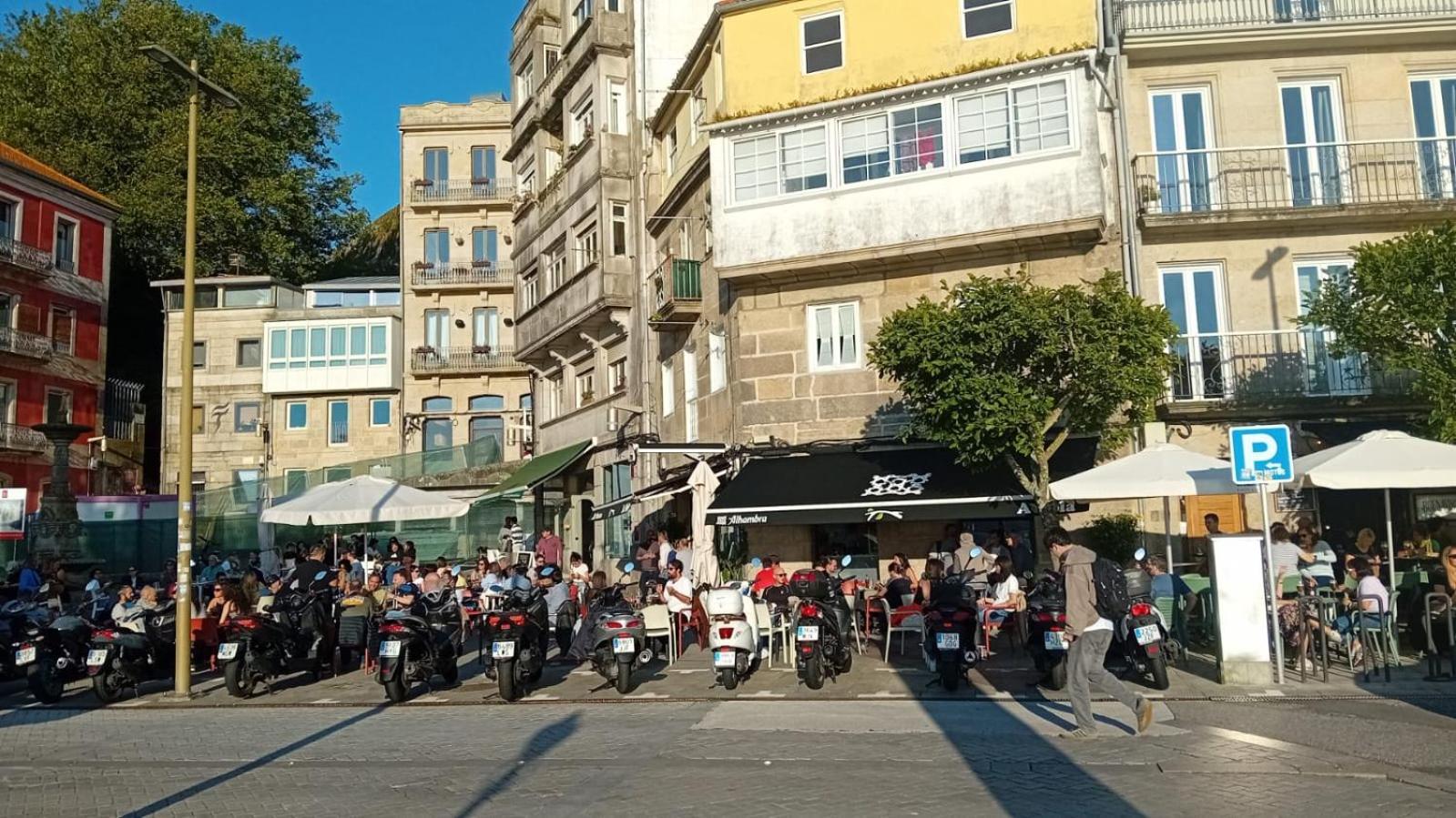 Vivienda En Casco Antiguo De Vigoアパートメント エクステリア 写真